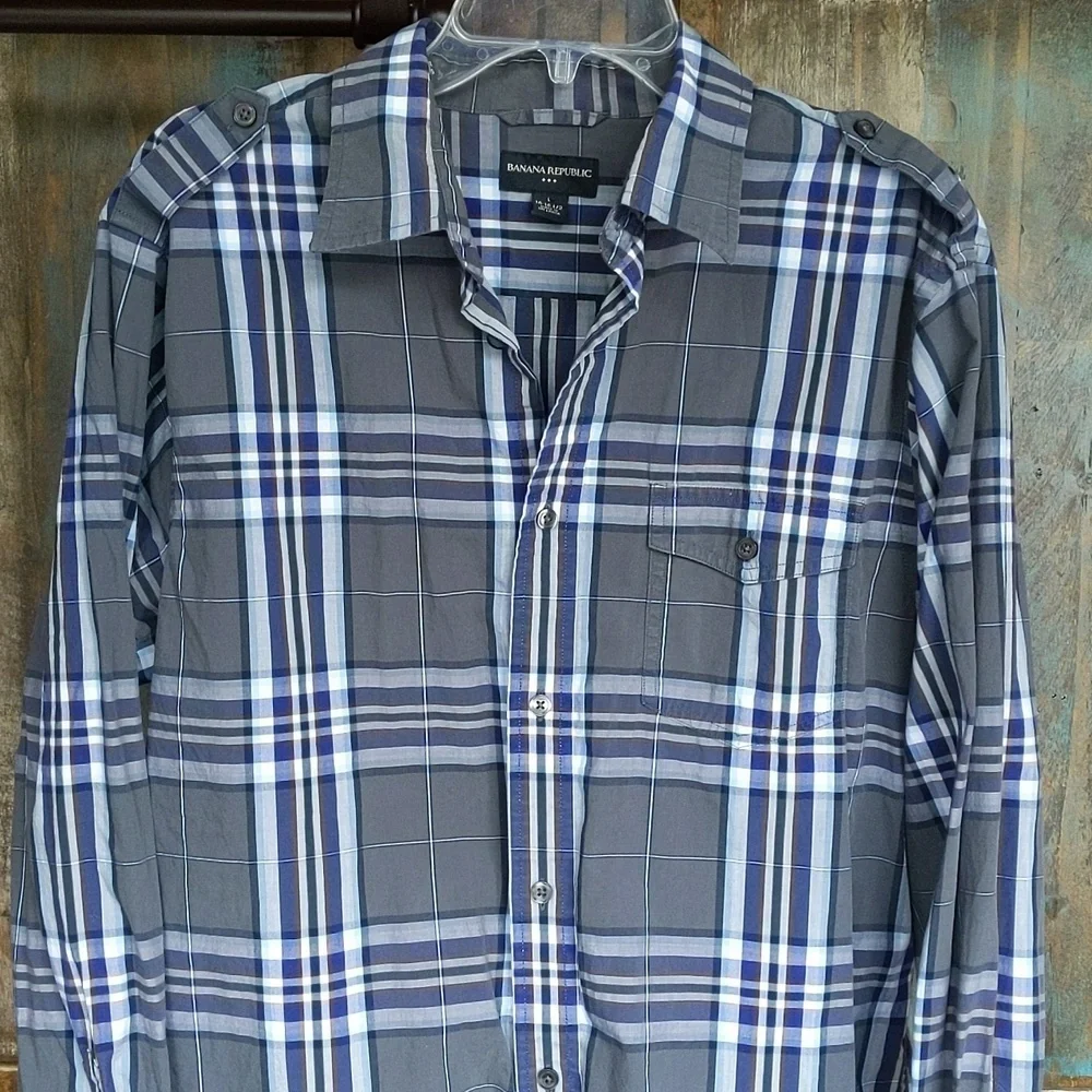 Banana Republic Gray/Blue Plaid Button Down Long Sleeve Shirt - Men's Large